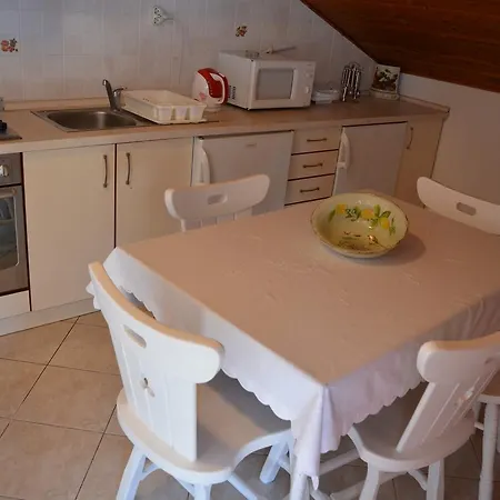Lili Apartmán