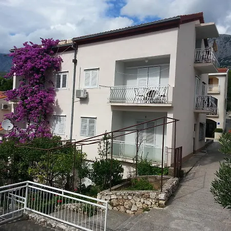 Apartment Lili Podgora (Split-Dalmatia)